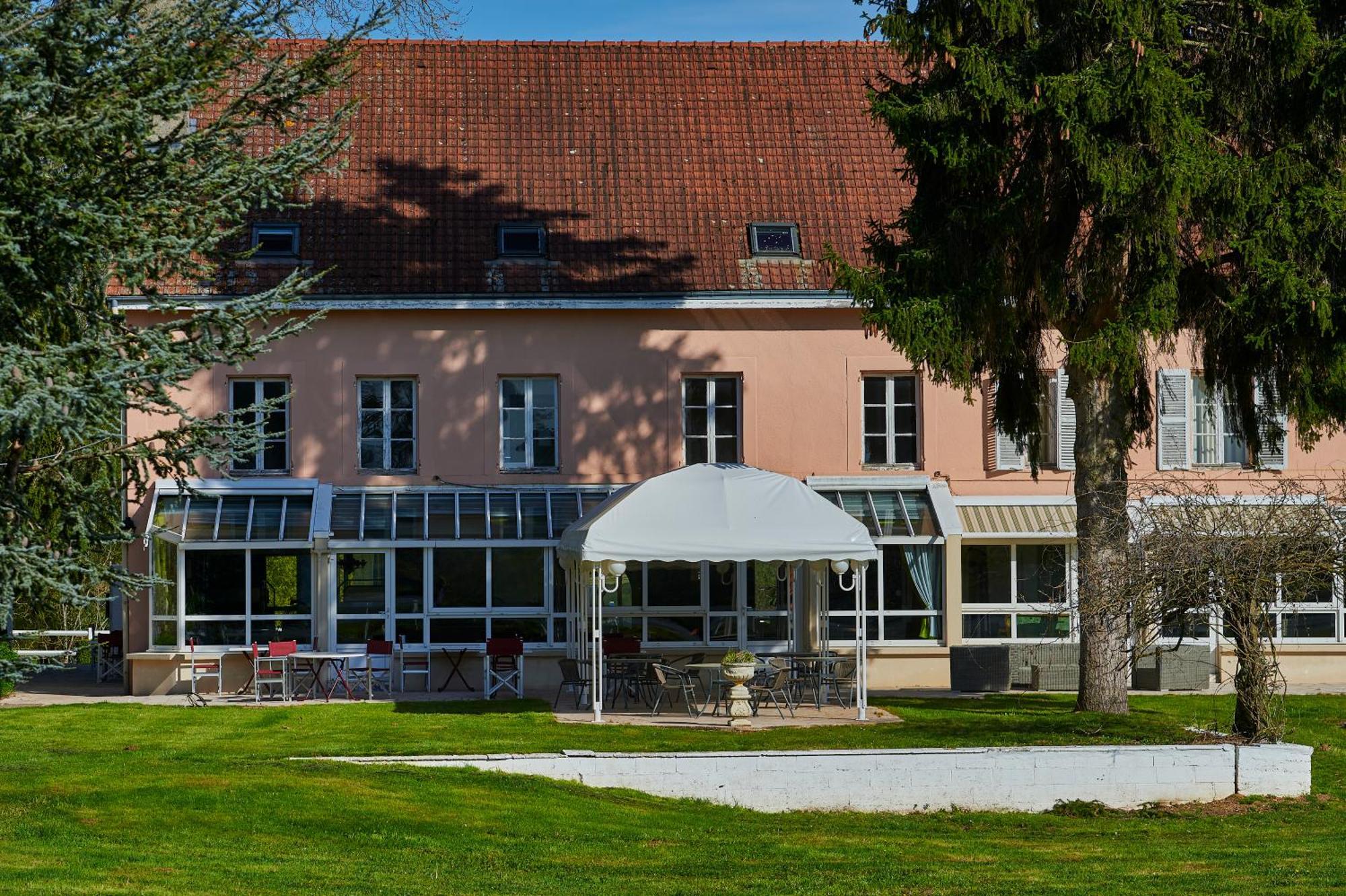 Logis Auberge Du Port Bazeilles Kültér fotó